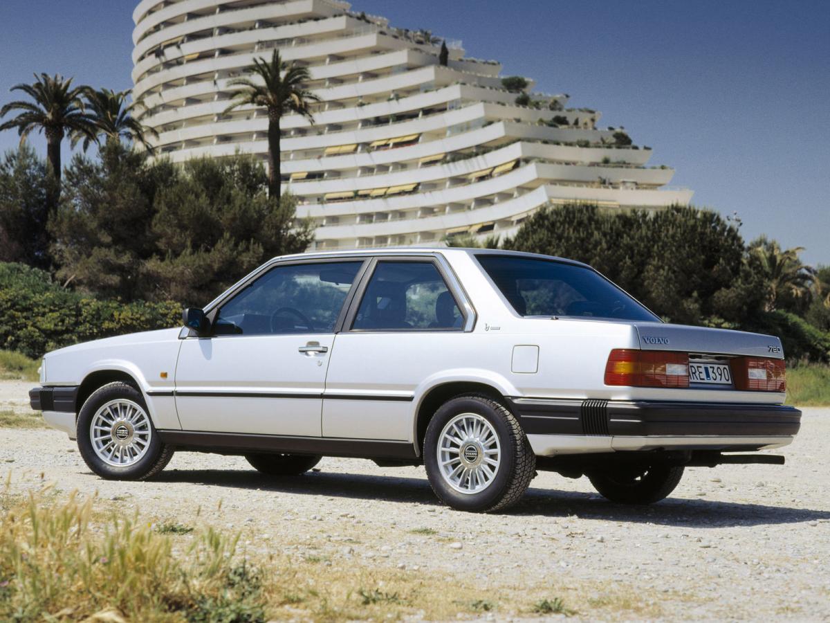 Volvo 780 Bertone spécifications techniques et économie de carburant